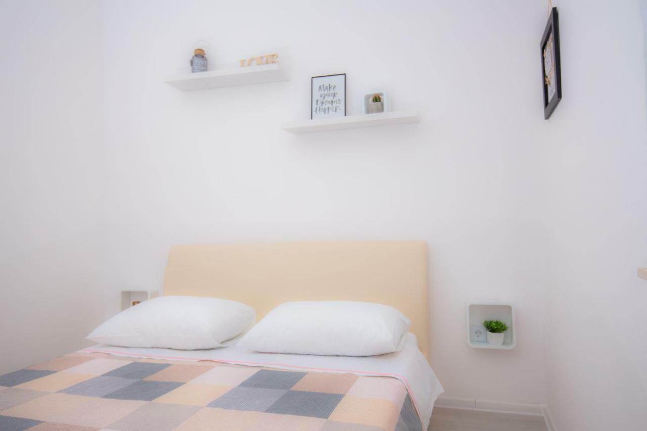 Apartman Marko Primošten Exterior foto